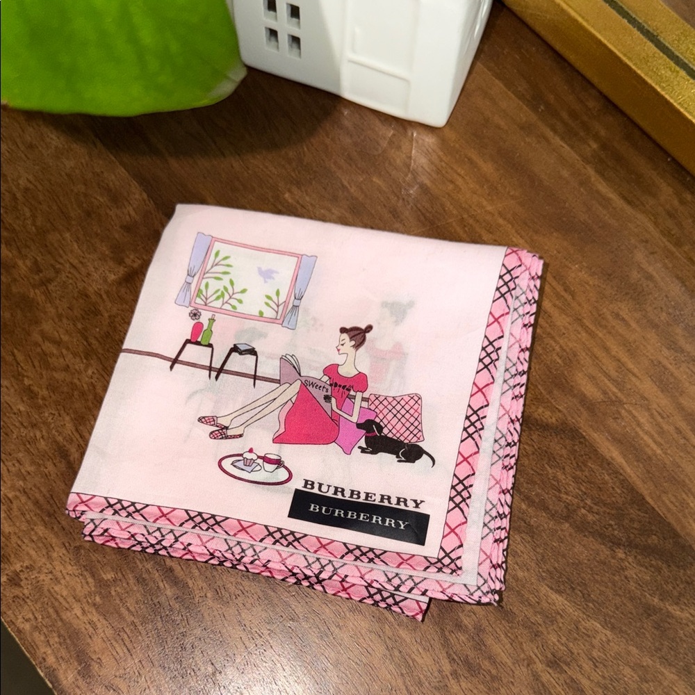 🎀Burberry pink silk tWilly square